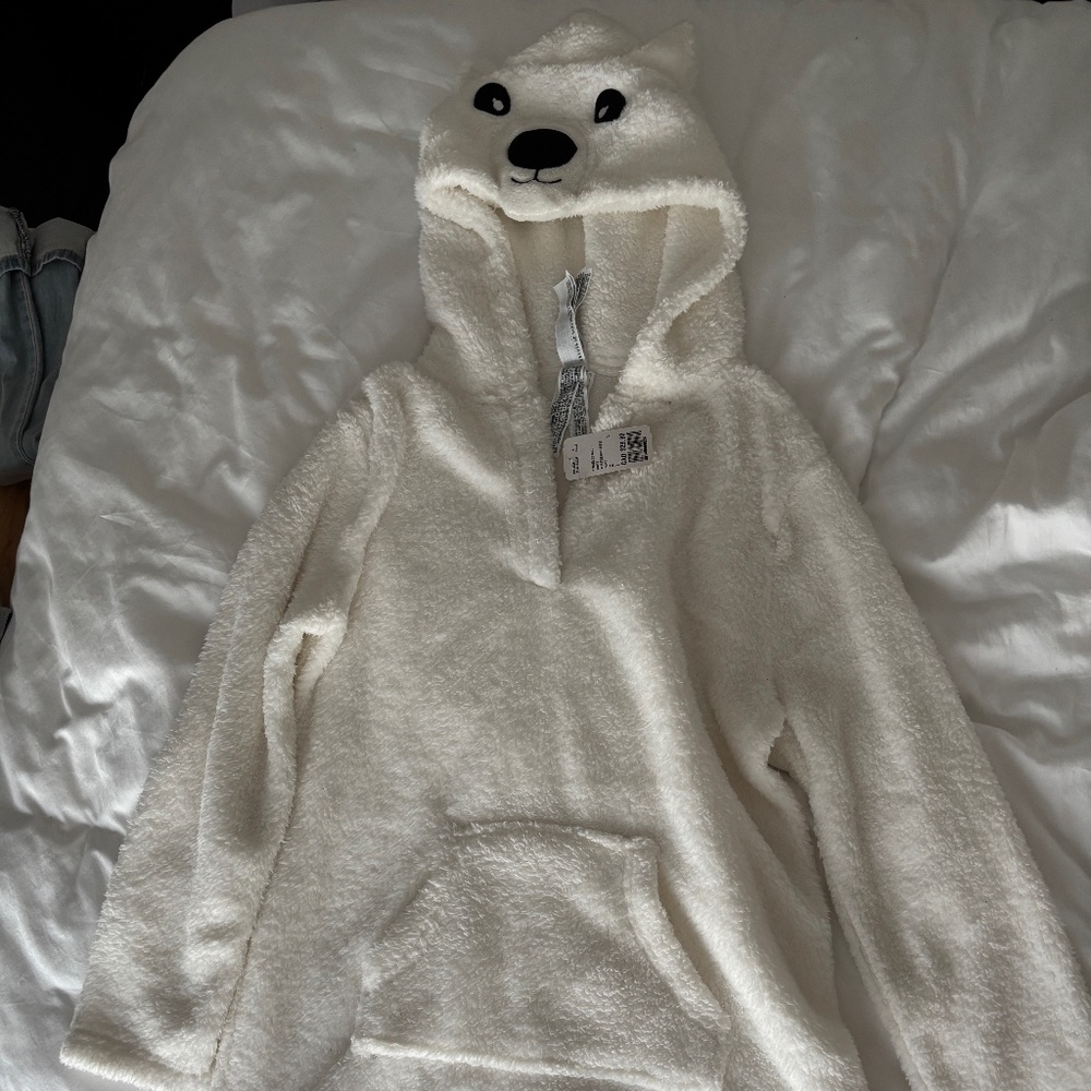 BNWT cozy bear hooded fuzzy long sweatshirt